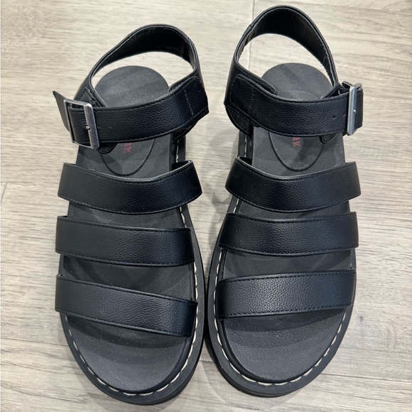 Unionbay Sandals - Picture 2 of 6